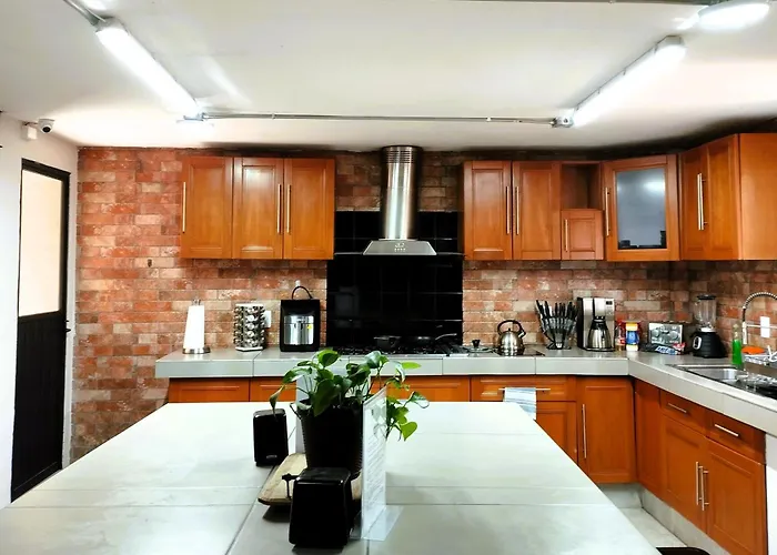 R04 Corner At Itesm Cem Full Services, Shared-kitchen, Fridge, Laundry, Smart Tv, Parking, Balcony Apartment *